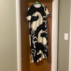 Size small midi dress